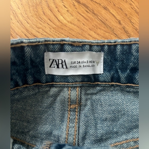Zara denim distressed shorts 2 - Picture 4 of 8